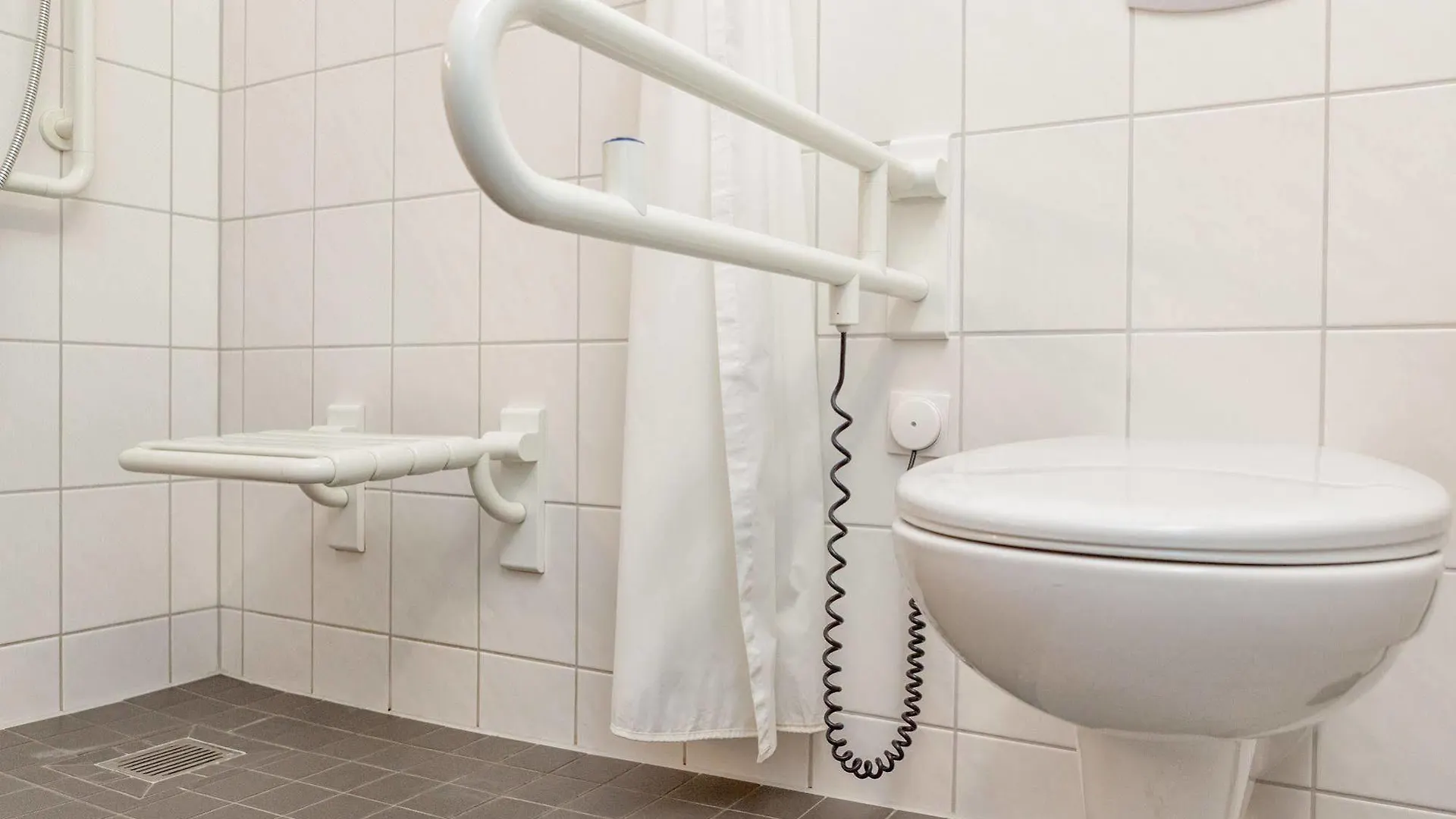 Hotel Mit-Mensch Berlin 3*,